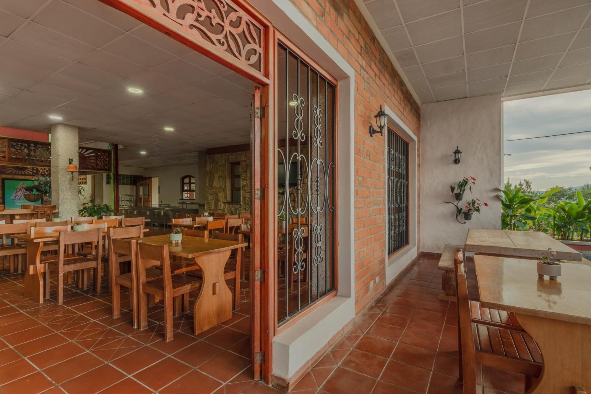 Venecia  Granja Del Cafe Hotel Y Centro De Convenciones מראה חיצוני תמונה